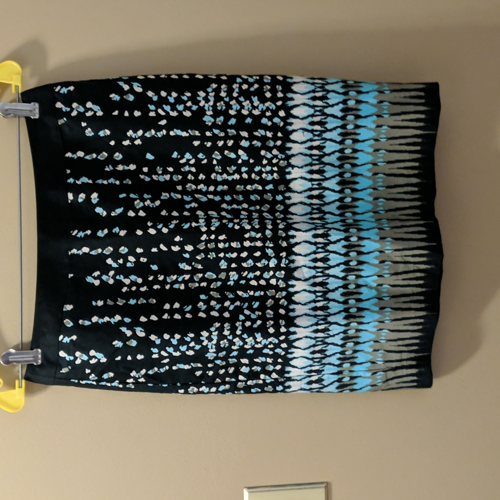 Ann Taylor patterned skirt
